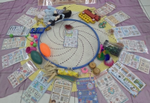 Escola no Guarujá comemora Semana da Educação Infantil com mini museu de brinquedos antigos