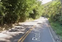 Mulher é socorrida de helicóptero após colisão entre carro e caminhão na SP-50, em Santo Antônio do Pinhal