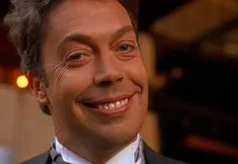 Morre Tim Curry, astro de ‘The Rocky Horror Picture Show’ e ‘It’, aos 80 anos