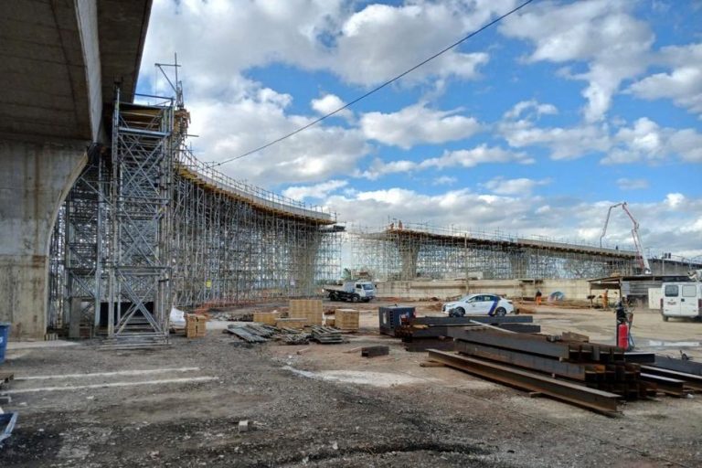 Obras na Sebastião Gualberto provocam novas mudanças no trânsito em São José a partir desta segunda (3)
