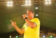 Flávio Bolsonaro procura União-PP, que avalia apoio no 2º turno com garantia para Alcolumbre no Senado