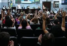 Câmara de Araçatuba aprova enquadramento de ADIs no magistério e criação de 158 cargos de professor