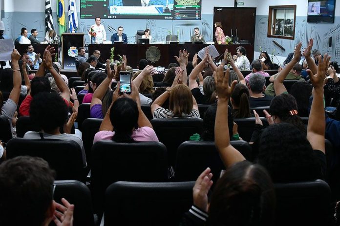 ADIs projeto aprova