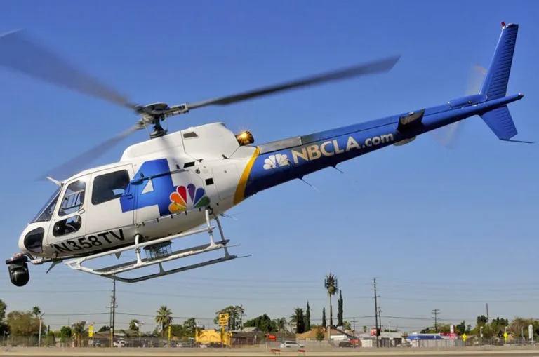 Helicóptero da NBC cai ao vivo e deixa 3 mortos; Veja o vídeo da queda