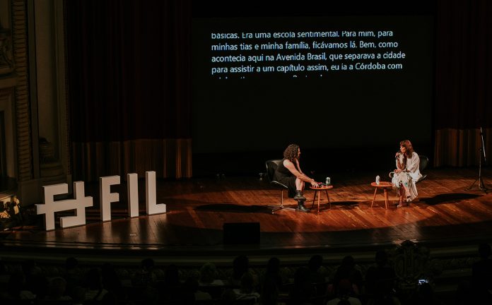 Camila Sosa Villada e Amara Moira (1)
