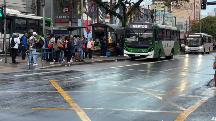 Linhas 311 e 312 deixam de parar na Avenida Senador Saraiva Linhas 311 e 312 deixam de parar na Avenida Senador Saraiva
