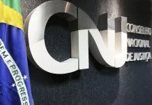 CNJ e Polícia Federal realizam busca em gabinete de desembargador no DF