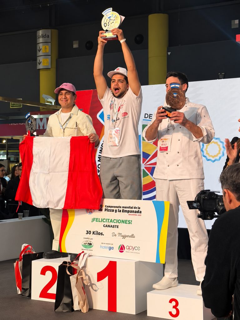 Pizzaiolo de Ubatuba ganha prêmio internacional e se torna o brasileiro mais jovem a vencer na categoria