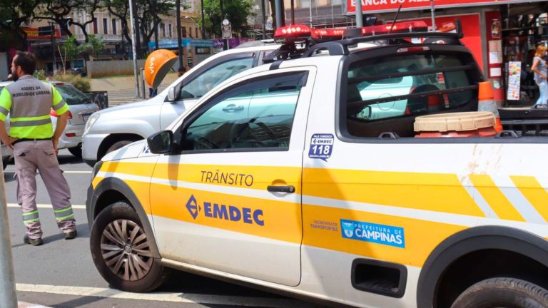 Emdec: Por que os funcionários da estão em greve?