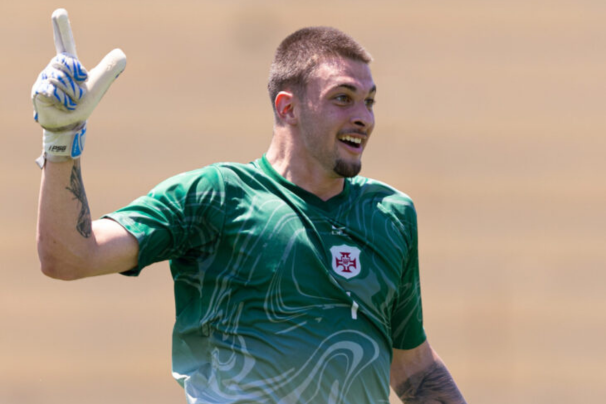 Goleiro Enrico Monteiro