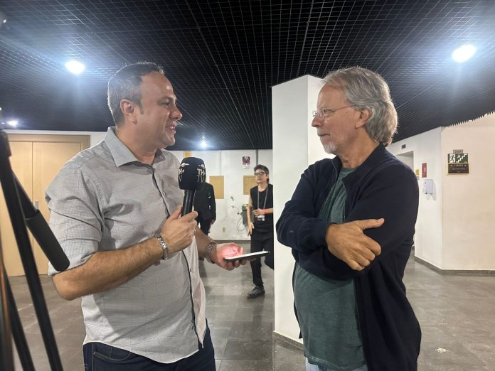 MIA COUTO FEIRA DO LIVRO RIBEIRÃO PRETO - MELO DE CARVALHO