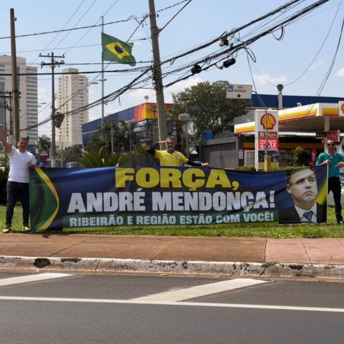 MANIFESTAÇÃO ANDRÉ MENDONÇA RIBEIRÃO PRETO - THMAIS