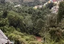 Deslizamento atinge casa e deixa nove desalojados em Campos do Jordão