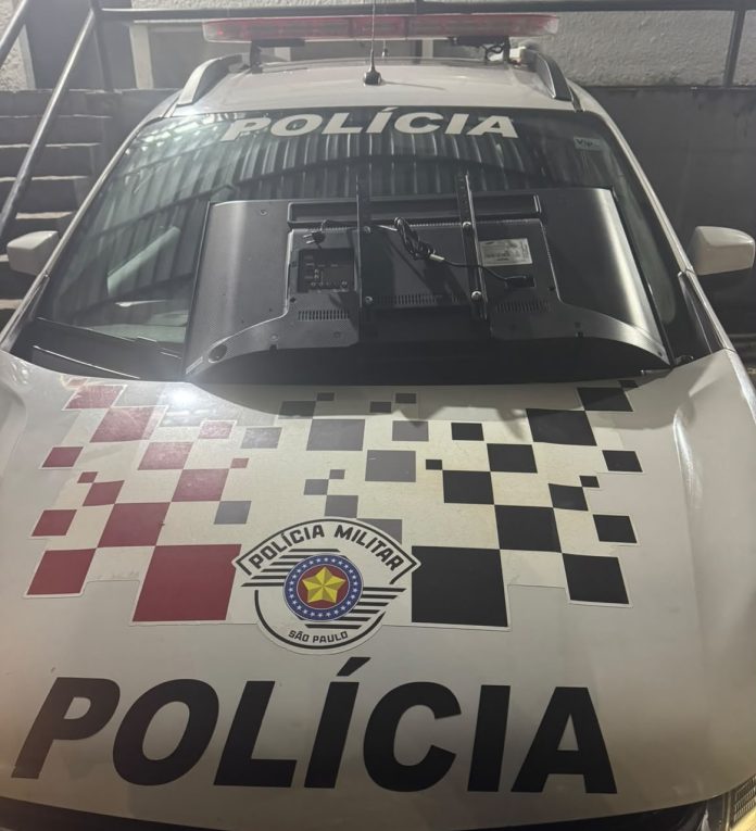 Homem é preso após furtar televisão de estabelecimento em São José dos Campos
