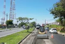 Prefeitura faz recapeamento em trecho da marginal da avenida Engenheiro Francisco de Paula Souza