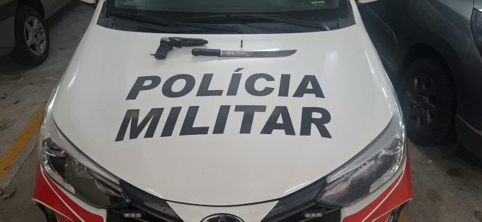 agride companheira