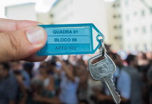 Mais de 230 mulheres em situação de violência recebem auxílio-aluguel na Baixada Santista em agosto