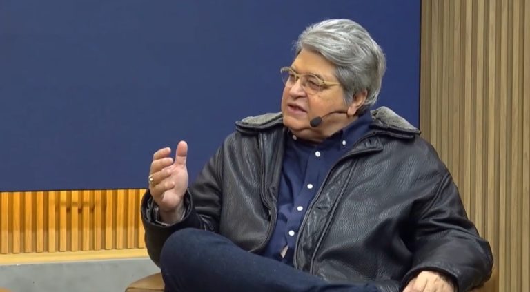 Datena defende fim da reeleição e diz que política virou “profissão”