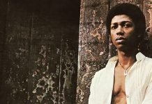 Djavan relança álbum de estreia em edição especial pelos 50 anos de carreira