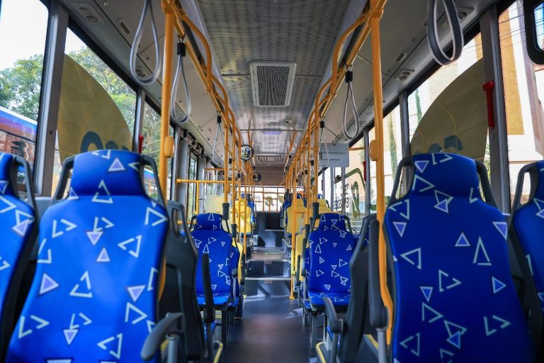 Estudantes terão ônibus gratuito neste sábado para a Feira Internacional do Livro de Ribeirão Preto
