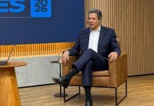 Haddad diz que eleição de Flávio Bolsonaro mudaria destino de Vorcaro