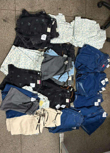 Homem é preso após furtar mais de 90 peças de roupa em shopping em São José