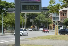 Primeira onda de calor da primavera deve começar neste sábado (26); confira previsão