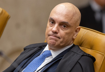 Mensagens para Moraes abrem margem para investigação de suspeita de corrupção e advocacia administrativa