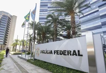Após pedido de Fachin, PF afirmar poder enviar dados do celular de Vorcaro a todos os ministros do STF