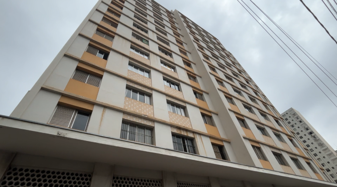 Filha é presa suspeita de matar a própria mãe em apartamento no Centro de Campinas