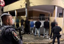 Dois são presos em ação da PM perto de adegas em Guaratinguetá