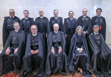 Por que os ministros do STF usam toga?
