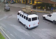 Três homens são presos após veículos furtados serem localizados dentro de imóvel em Itanhaém